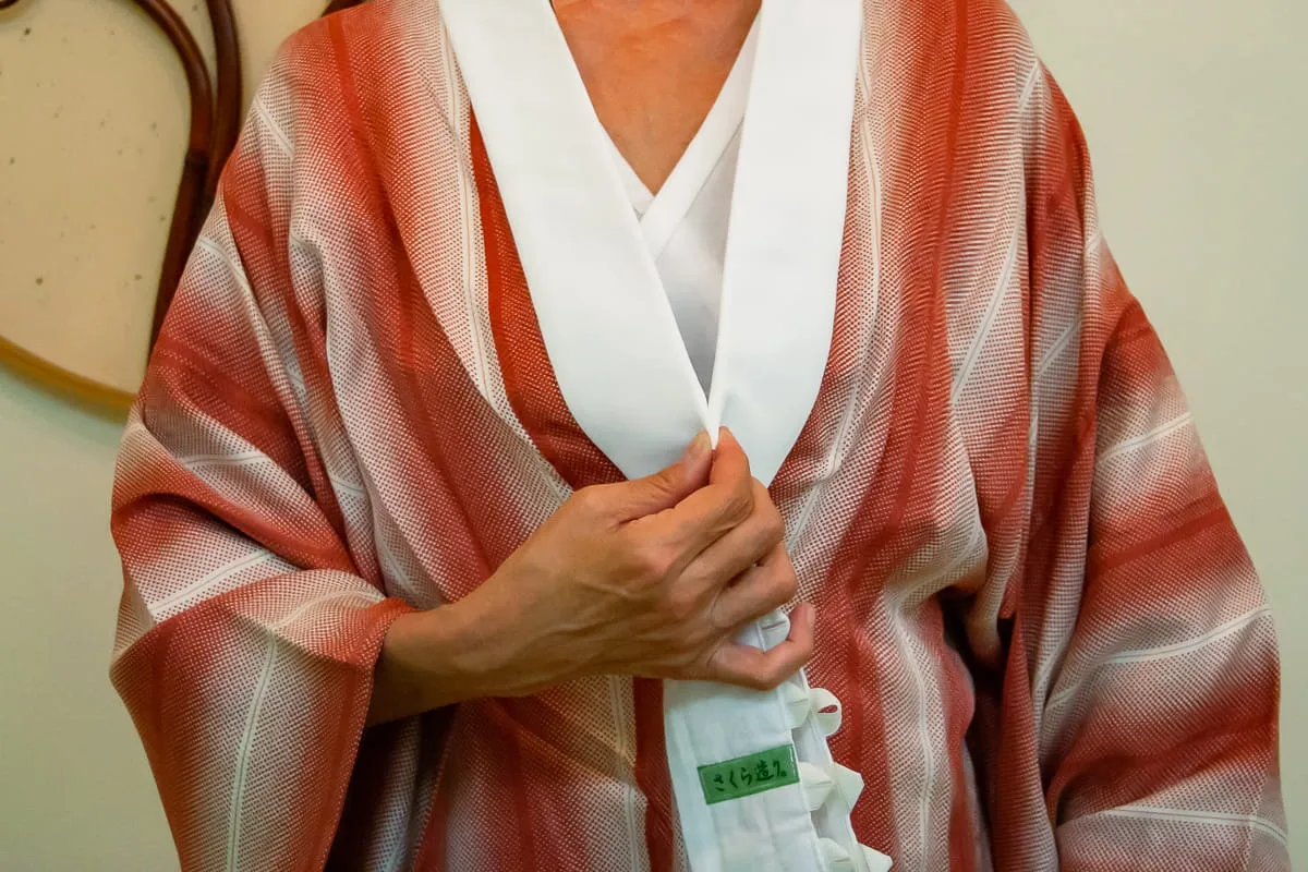 えり先を合わせる